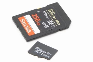 Icon representing data repair for a SanDisk SD card.